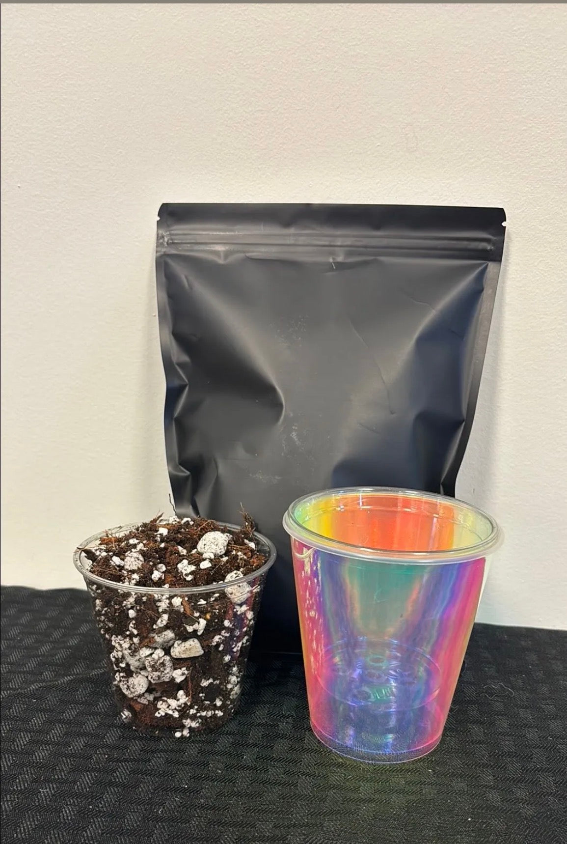 DIY Self watering pot and DIY chunky soil set ( can not ship to California)